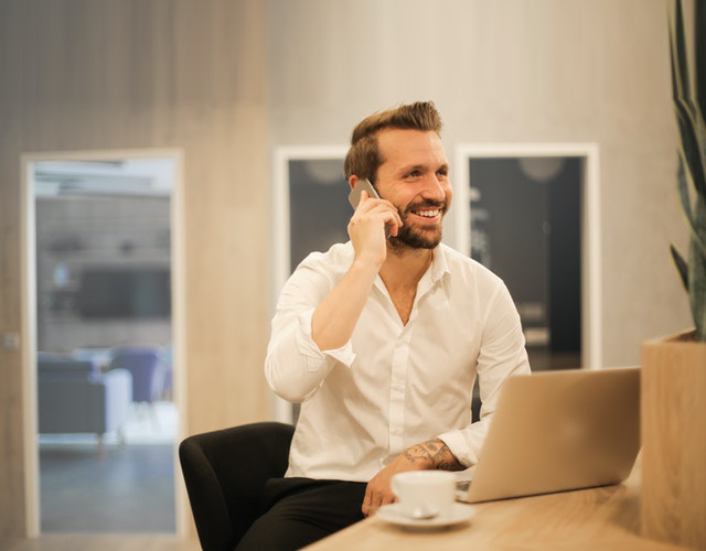 (text not found: contactBlockImageAlt)